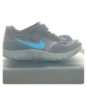 Nike Youth Tennis Size 2Y 1a